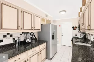 76 Lexington Cir, Old Bridge Township, NJ 07747 - Photo 6