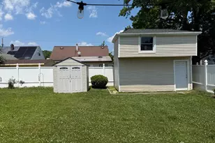 45 W Iselin Parkway W, Iselin, NJ 08830 - Photo 4