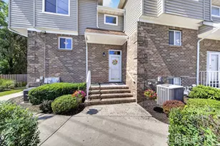 55 Marina Vw Dr, Sewaren, NJ 07077 - Photo 1