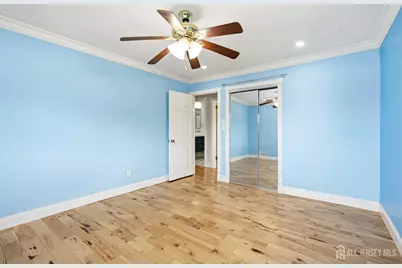 264 E George Place E, Iselin, NJ 08830 - Photo 16