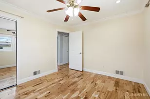 264 E George Pl E, Iselin, NJ 08830 - Photo 14