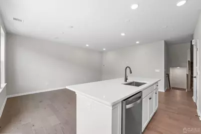 206 Lyla Lane, Middlesex, NJ 08091 - Photo 6
