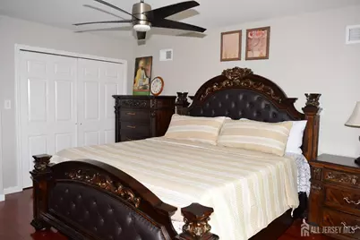 51 Larch Street, Carteret, NJ 07008 - Photo 20