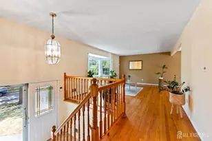 5 Yale Ct, East Brunswick Township, NJ 08816 - Photo 4