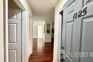 1125 Waterford Dr, Edison, NJ 08817 - Photo 4