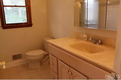 82 Washington Avenue, Milltown, NJ 08850 - Photo 12