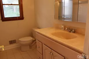 82 Washington Ave, Milltown, NJ 08850 - Photo 12