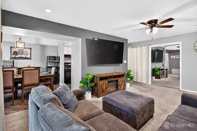 248 Alpine Way #B, Woodbridge Township, NJ 07095 - Photo 2