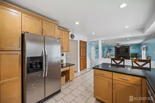 40 Staghorn Dr, North Brunswick Township, NJ 08902 - Photo 18