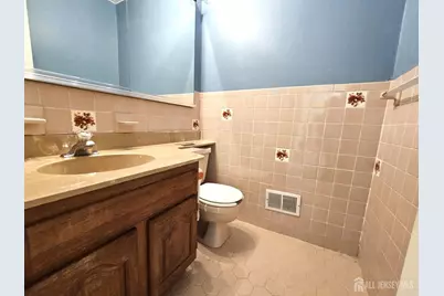 9 Mockingbird Lane, South Brunswick Township, NJ 08810 - Photo 10