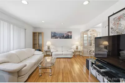 10 Tyroler Court, Edison, NJ 08820 - Photo 12