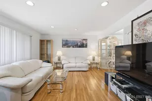 10 Tyroler Ct, Edison, NJ 08820 - Photo 12