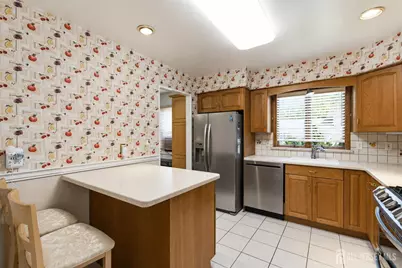 10 Tyroler Court, Edison, NJ 08820 - Photo 16