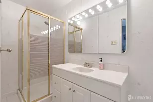 10 Tyroler Ct, Edison, NJ 08820 - Photo 26