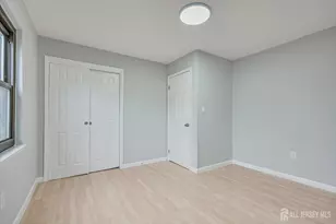 1213 N Oaks Blvd N, North Brunswick Township, NJ 08902 - Photo 20