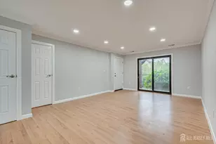 1213 N Oaks Blvd N, North Brunswick Township, NJ 08902 - Photo 8