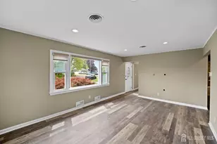 49 Louis Ave, Middlesex, NJ 08846 - Photo 4
