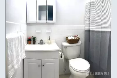 123 S Adelaide Avenue S #2C, Highland Park, NJ 08904 - Photo 8
