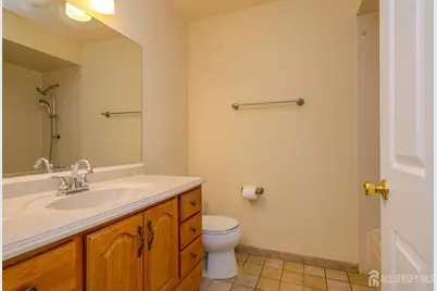 1005 Hidden Village Drive, Perth Amboy, NJ 08861 - Photo 16