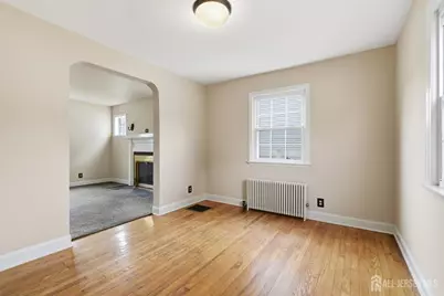 326 Melrose Avenue, Middlesex, NJ 08846 - Photo 8