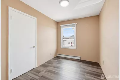 42 Mercer Street, Carteret, NJ 07008 - Photo 14