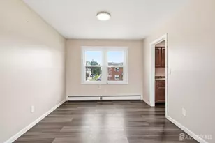 42 Mercer St, Carteret, NJ 07008 - Photo 12