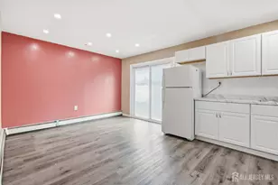 42 Mercer St, Carteret, NJ 07008 - Photo 18