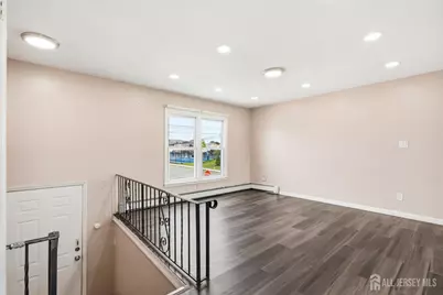 42 Mercer Street, Carteret, NJ 07008 - Photo 6