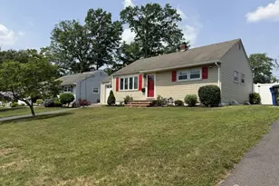 36 Maplewood Ave, Colonia, NJ 07067 - Photo 2