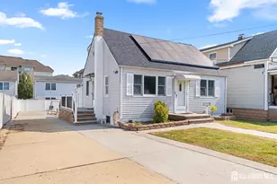 28 St Ann St, Carteret, NJ 07008 - Photo 16