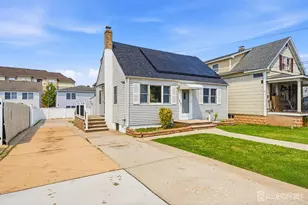 28 St Ann St, Carteret, NJ 07008 - Photo 2