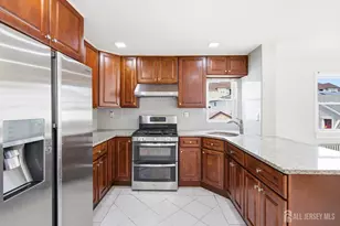 28 St Ann St, Carteret, NJ 07008 - Photo 6