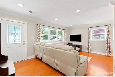 110 W Francis Street, Iselin, NJ 08830 - Photo 4