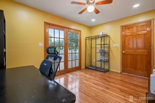 16 London Dr, East Brunswick Township, NJ 08816 - Photo 14