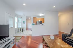 1101 Cottonwood Ct, North Brunswick Township, NJ 08902 - Photo 10