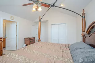 1101 Cottonwood Ct, North Brunswick Township, NJ 08902 - Photo 20