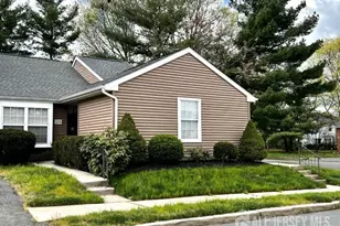 173 Jordans Cir, Franklin Township, NJ 08873 - Photo 1