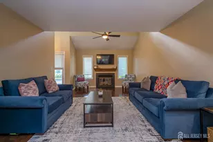 9 Mission Hills Rd, Clinton Township, NJ 08801 - Photo 2