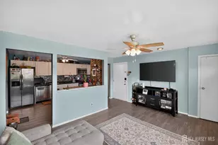 1008 Cricket Ln, Woodbridge Township, NJ 07095 - Photo 2