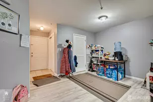 1626 Waterford Dr, Edison, NJ 08817 - Photo 4