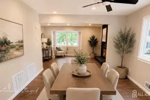27 Davids Ct, South Brunswick Township, NJ 08810 - Photo 2
