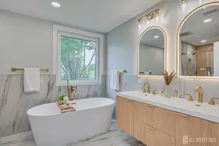 54 Nevsky St, Edison, NJ 08820 - Photo 22