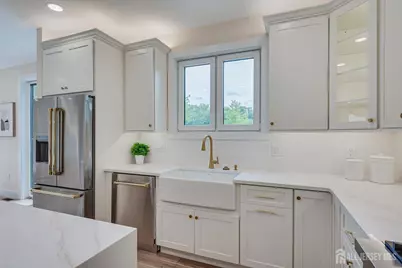 54 Nevsky Street, Edison, NJ 08820 - Photo 12