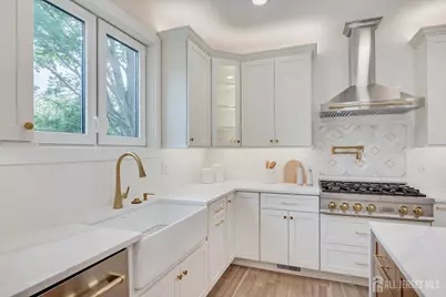 54 Nevsky Street, Edison, NJ 08820 - Photo 14