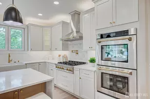 54 Nevsky St, Edison, NJ 08820 - Photo 10