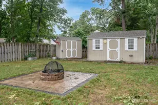 318 Hemlock Dr, Lacey Township, NJ 08734 - Photo 22