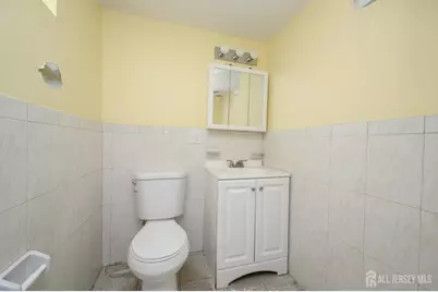 197 W 26th Street W, Bayonne, NJ 07002 - Photo 22