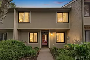 16 Irongate St, Metuchen, NJ 08840 - Photo 2