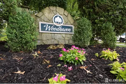 902 Woodhaven Drive, Edison, NJ 08817 - Photo 20