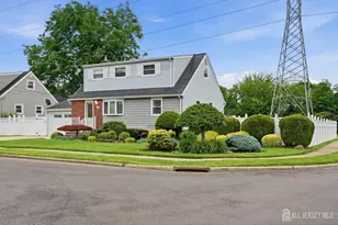 24 Deerwood Ave, Edison, NJ 08817 - Photo 40